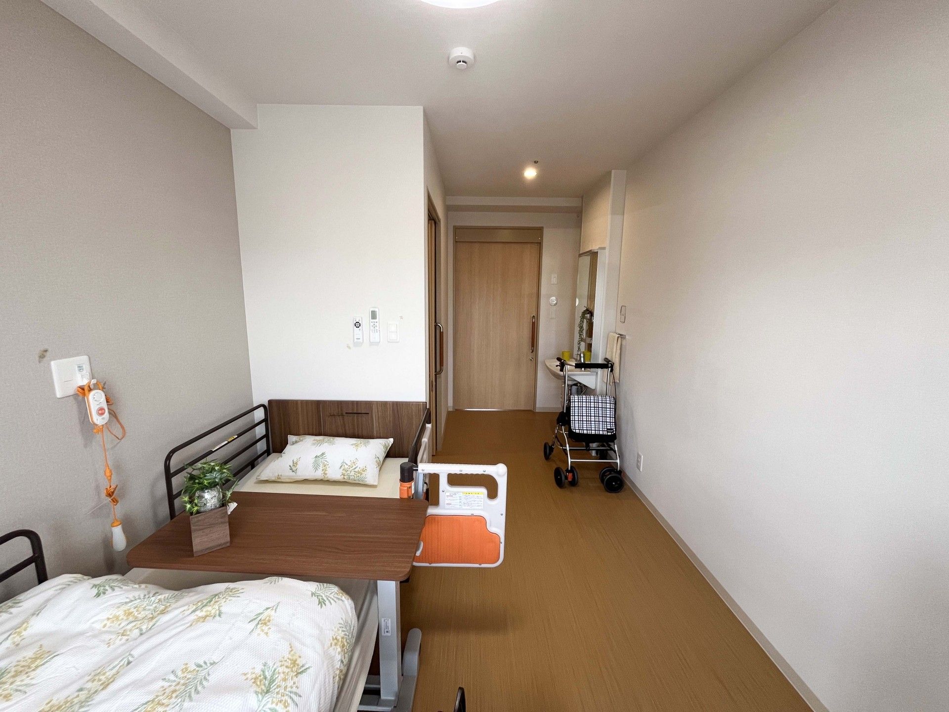 落ち着いた個室の様子