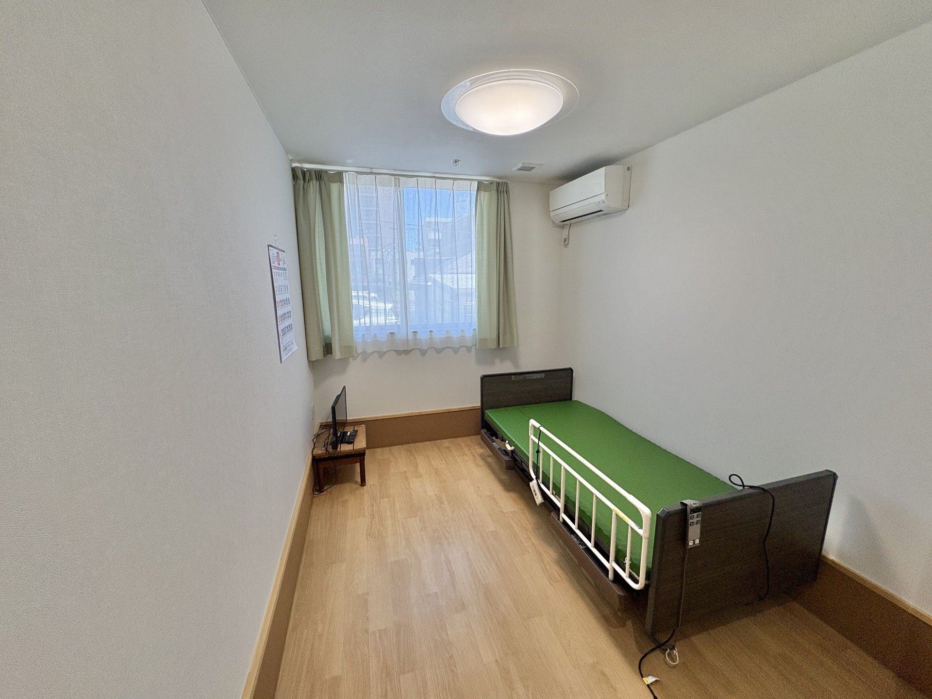 シンプルな個室