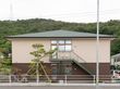 緑豊かな外観の建物
