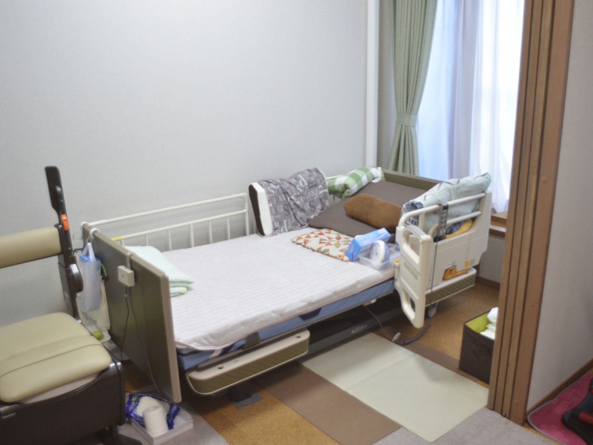 落ち着いた雰囲気の居室