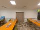 広々とした明るい共有スペース
