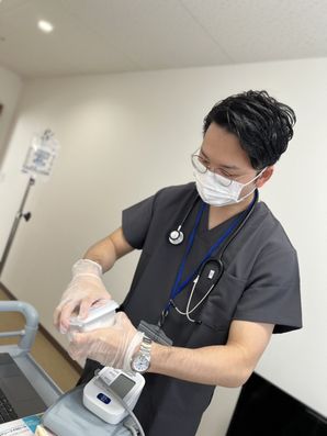 訪問看護師が居室までケアに伺います