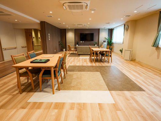 ラウンジ