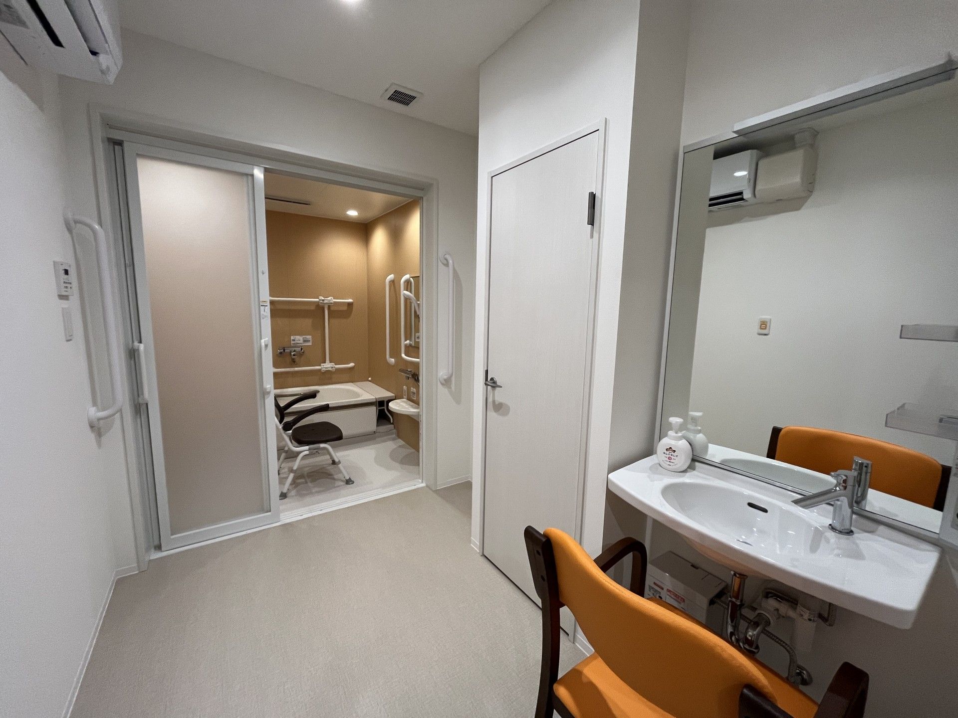 使いやすい洗面所と浴室