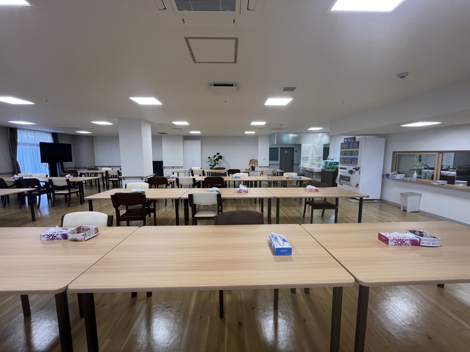 広々とした食堂