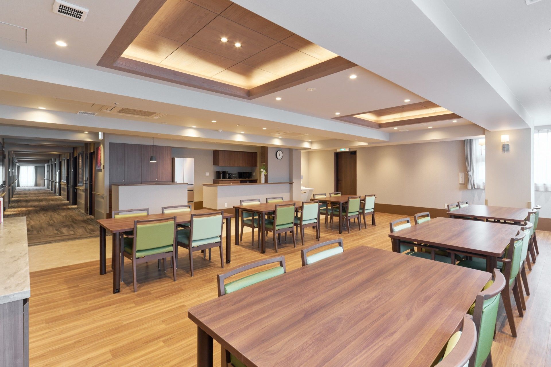 広々とした食堂