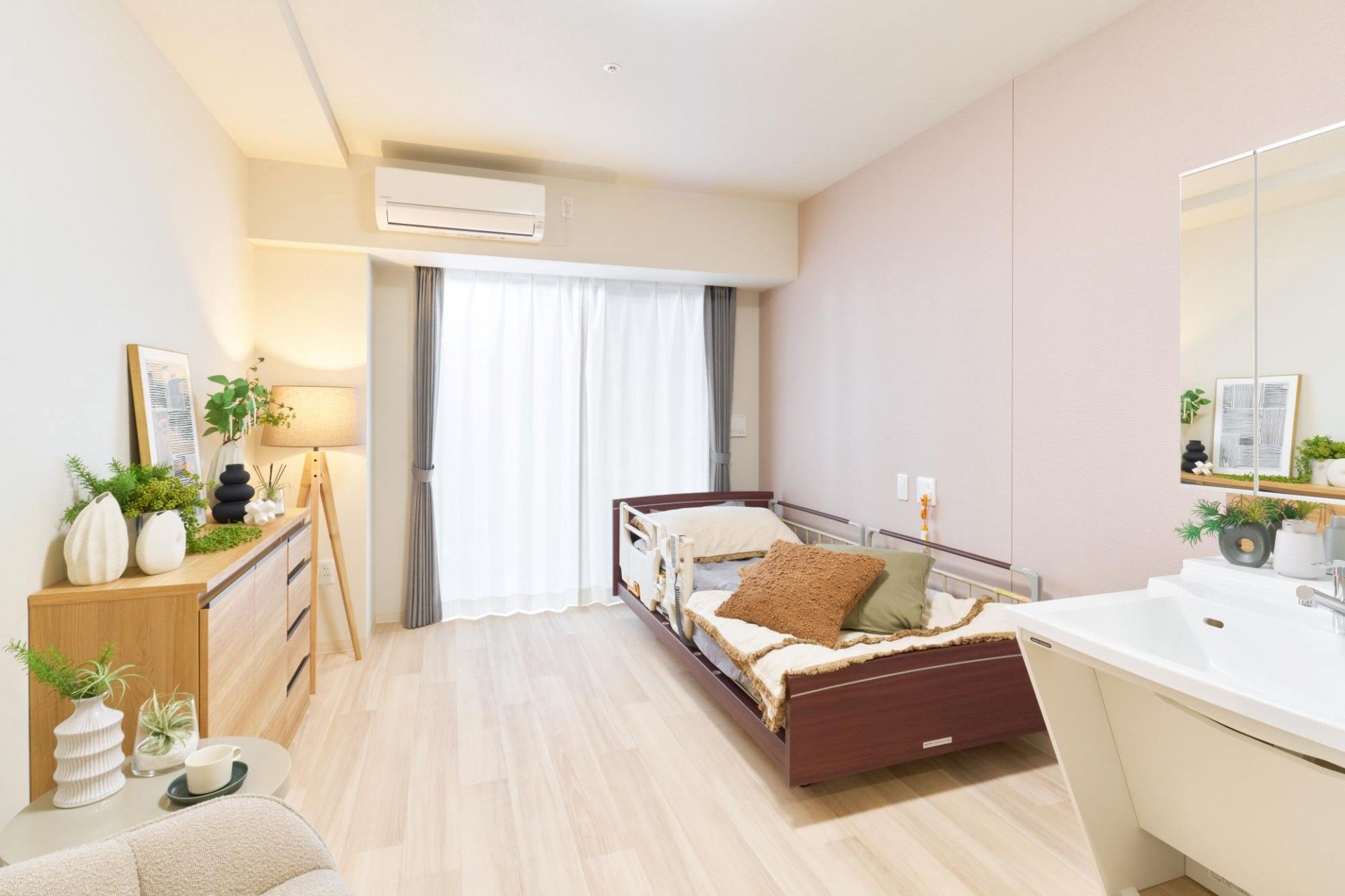 落ち着いた雰囲気の居室