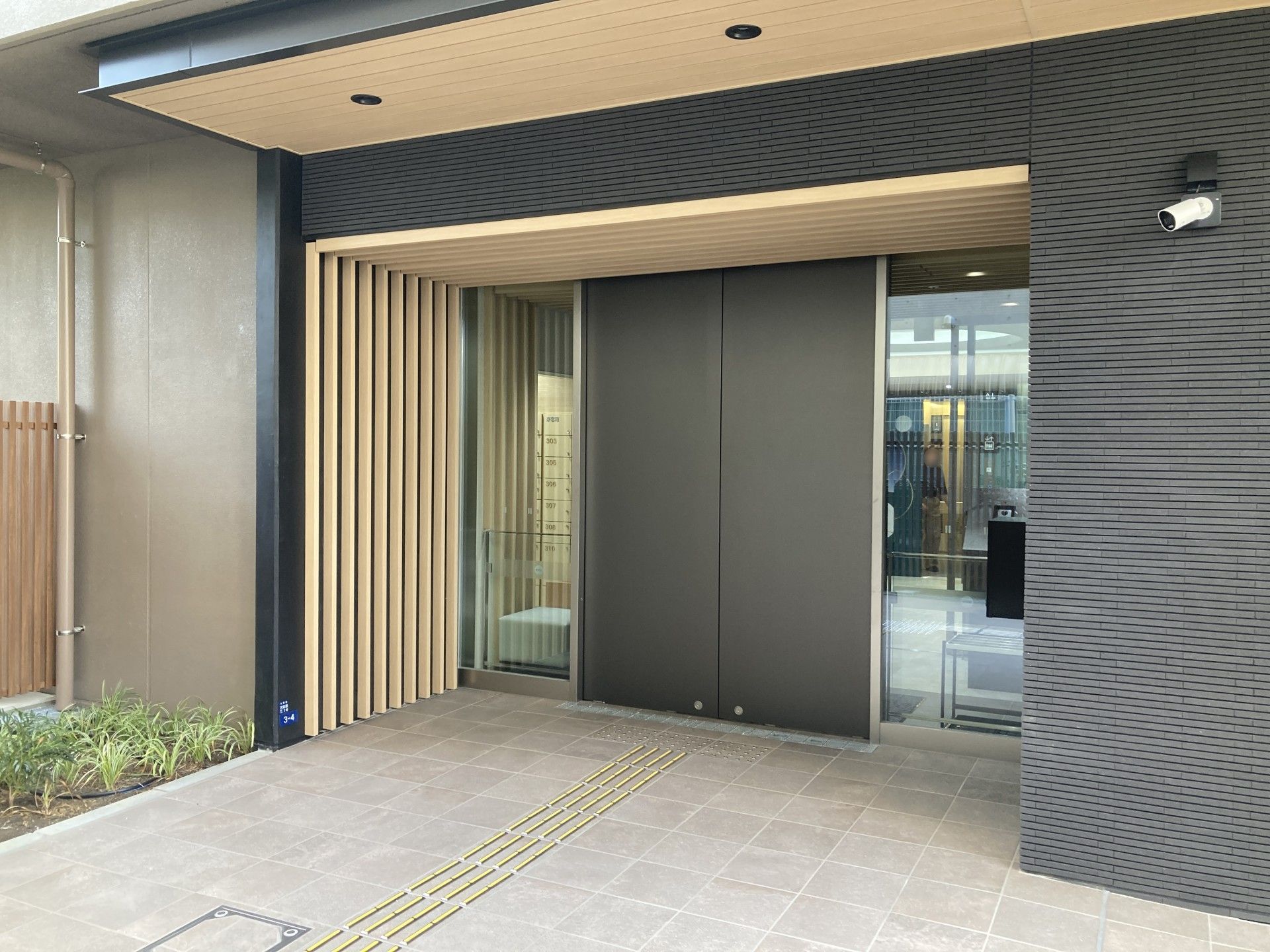 広いエントランス