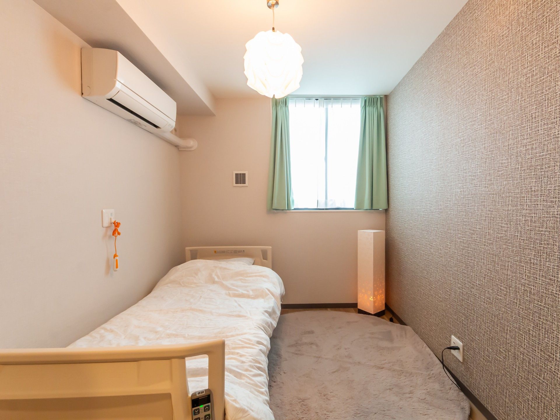 落ち着いた個室の様子