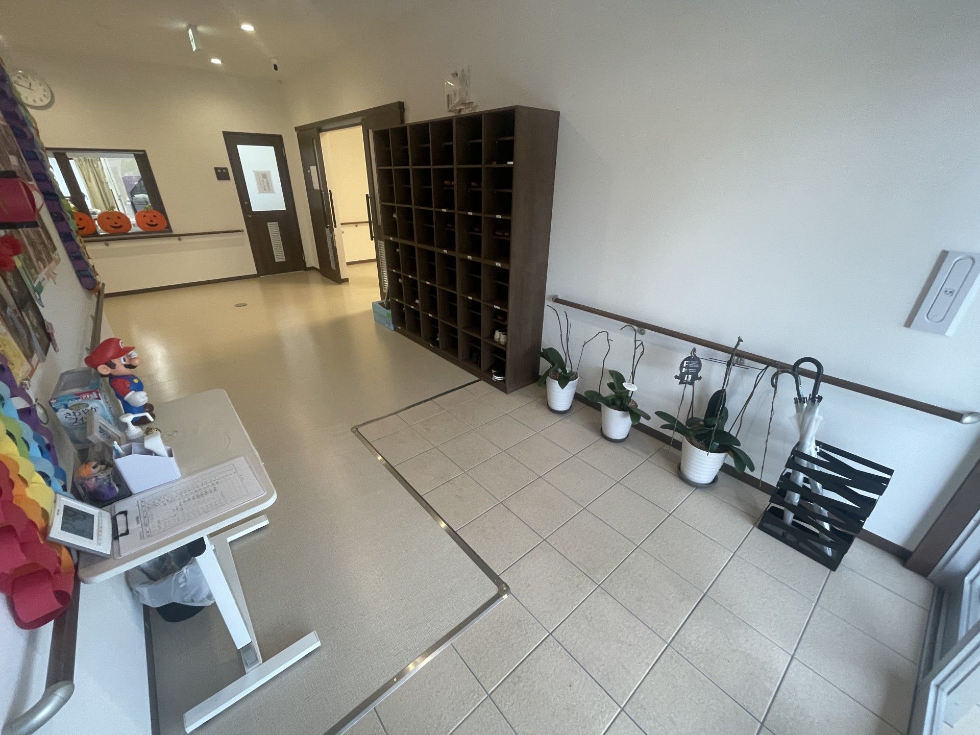 明るい玄関スペース