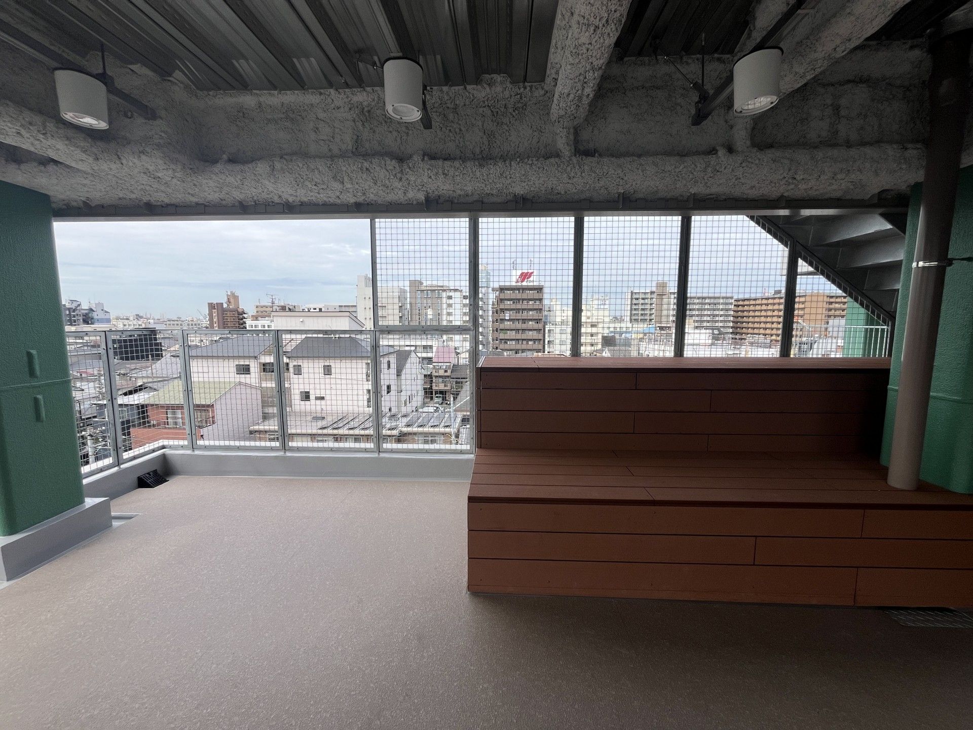 眺望の良いベンチスペース