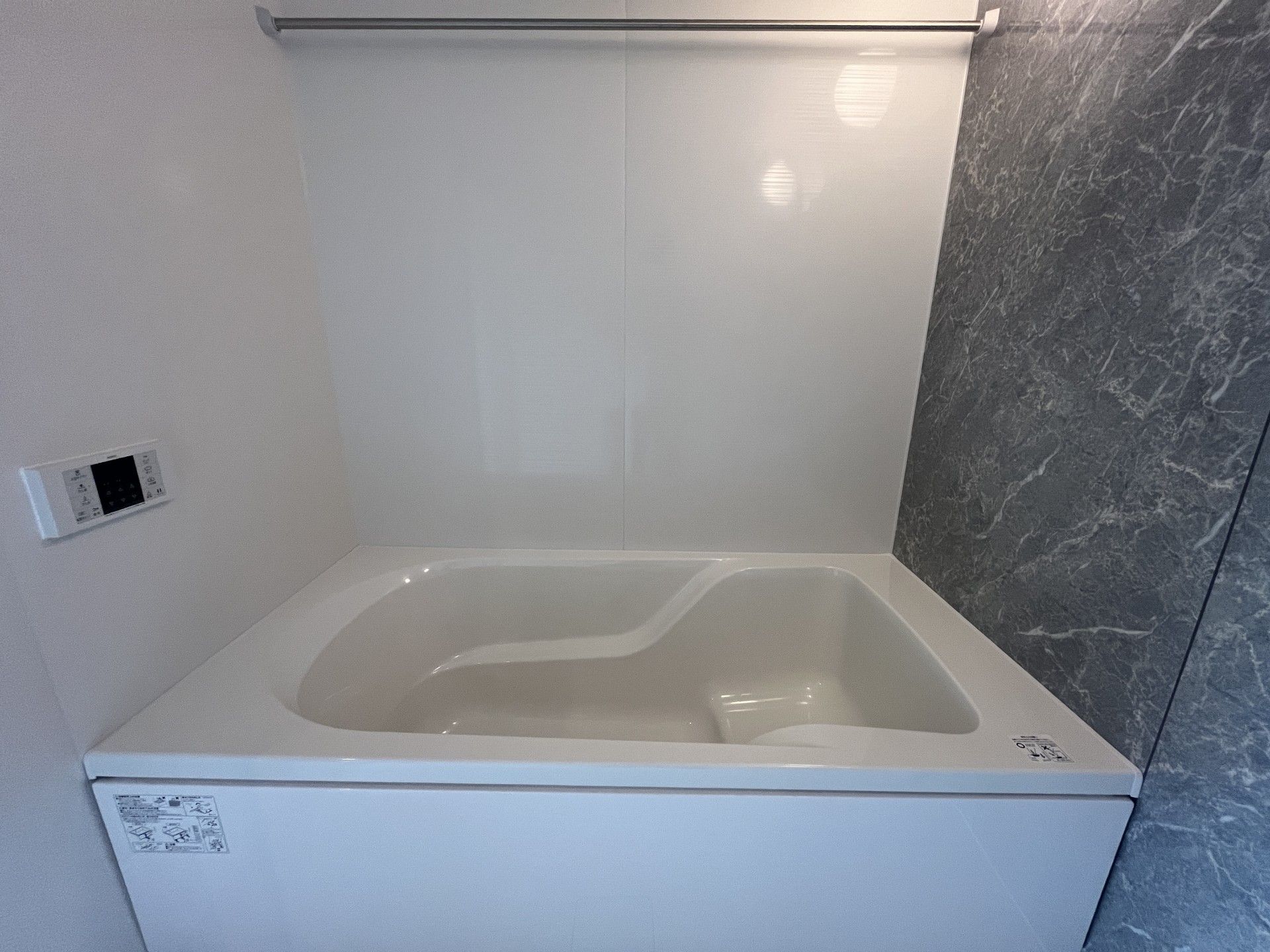 快適な浴槽の空間