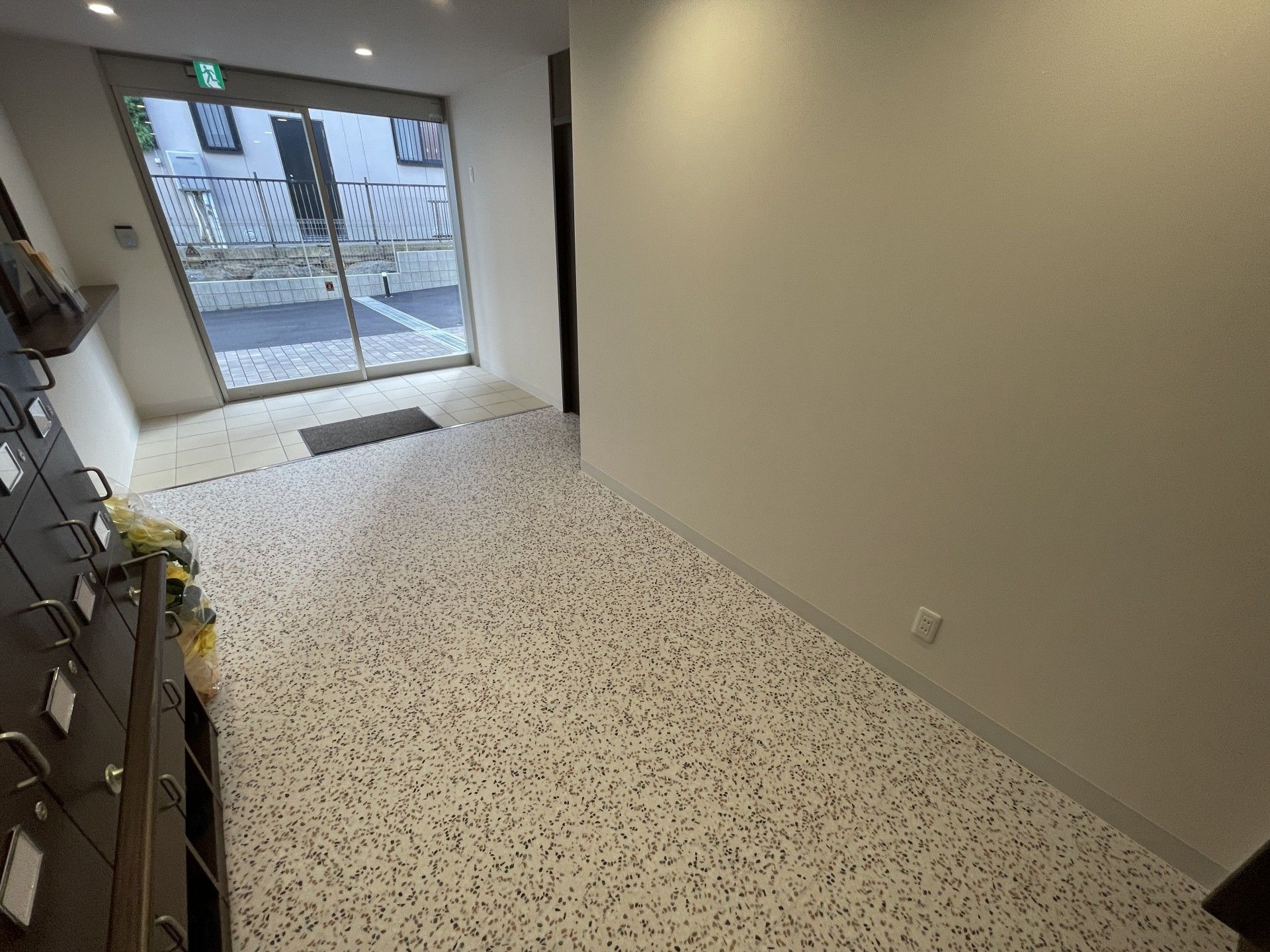 広いエントランス