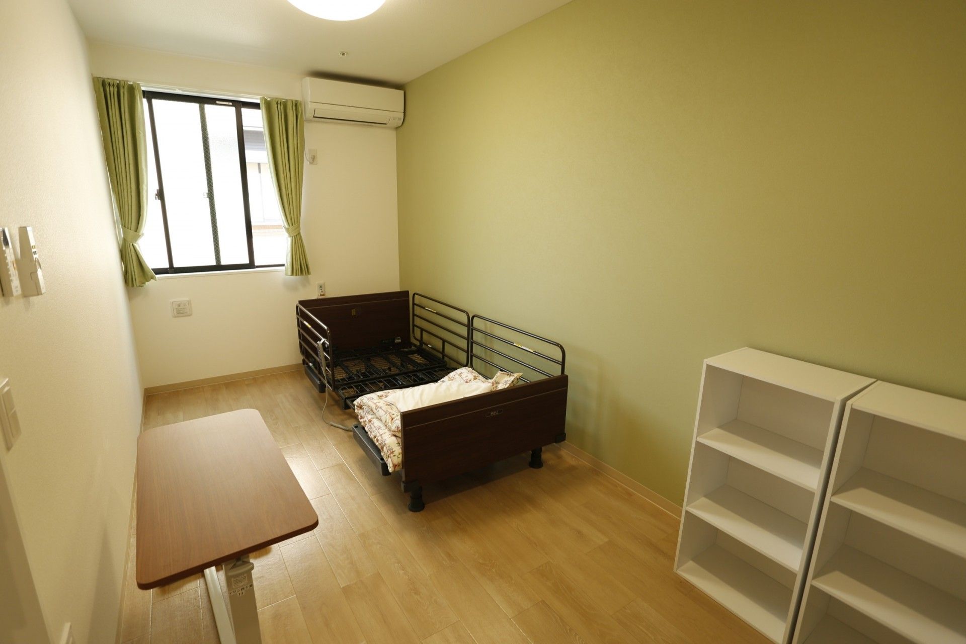 シンプルな個室