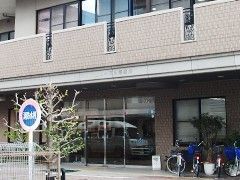 エントランスの外観
