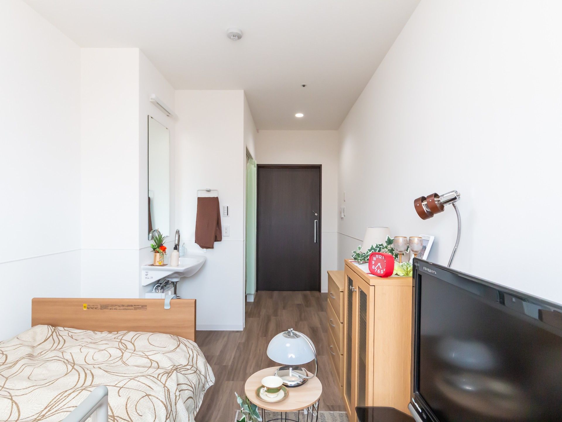 シンプルな個室の一角