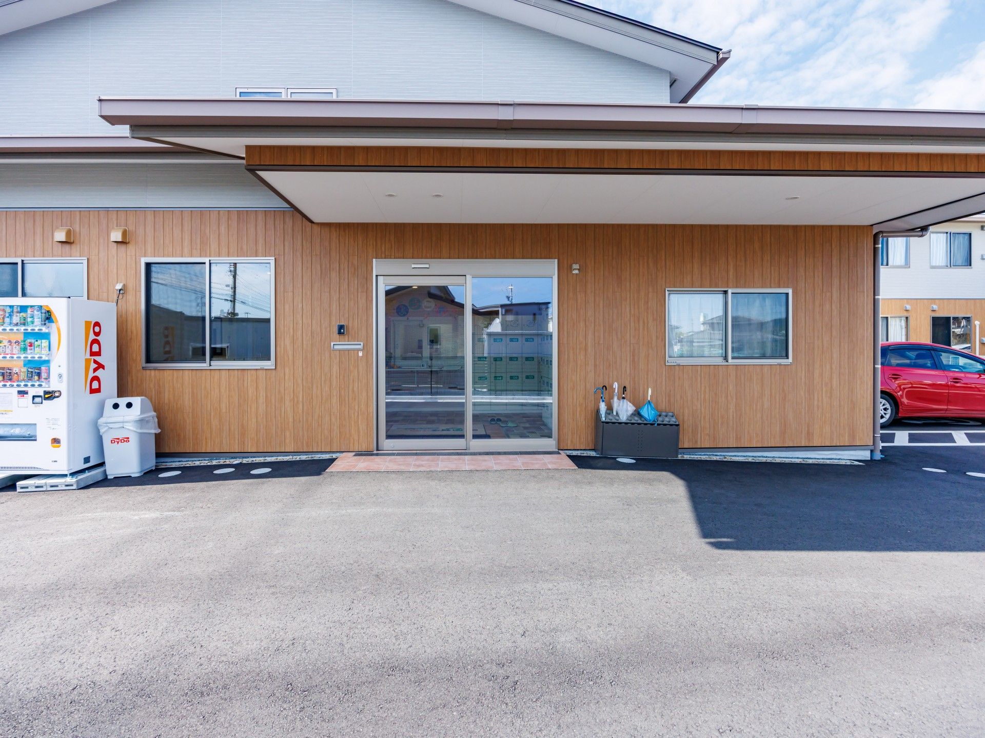 自動販売機のある玄関