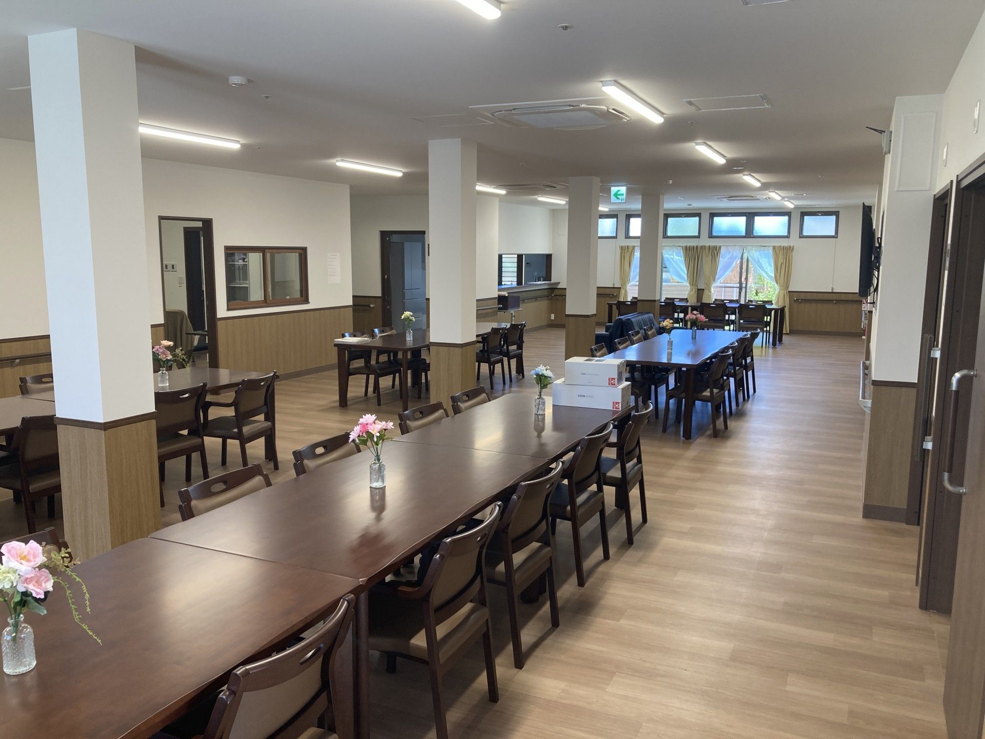 広々とした食堂