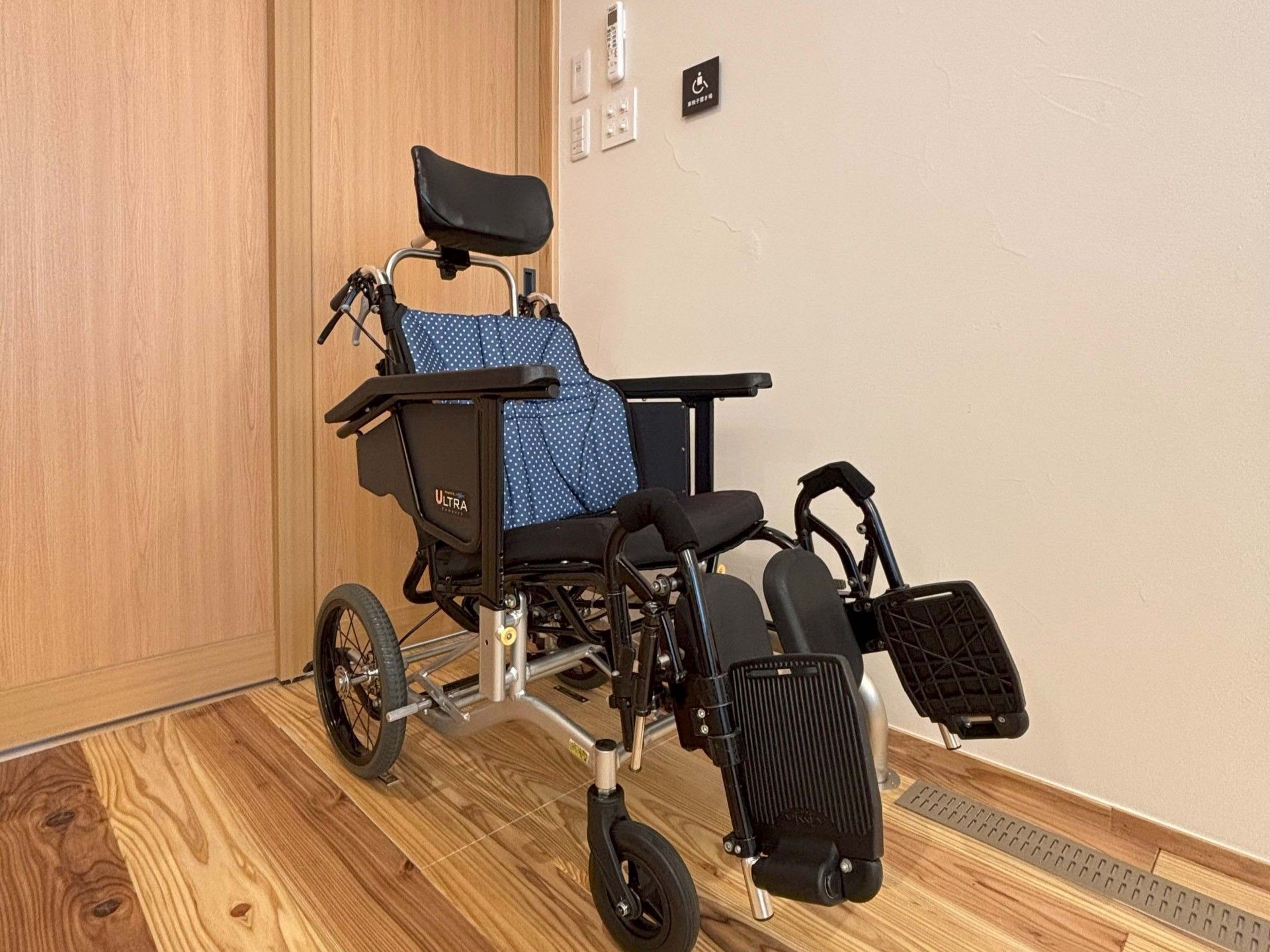 快適な車椅子のある部屋