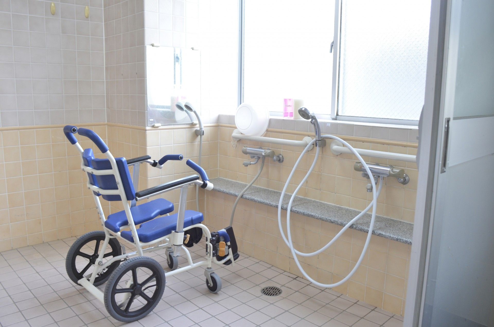 車椅子対応の洗い場