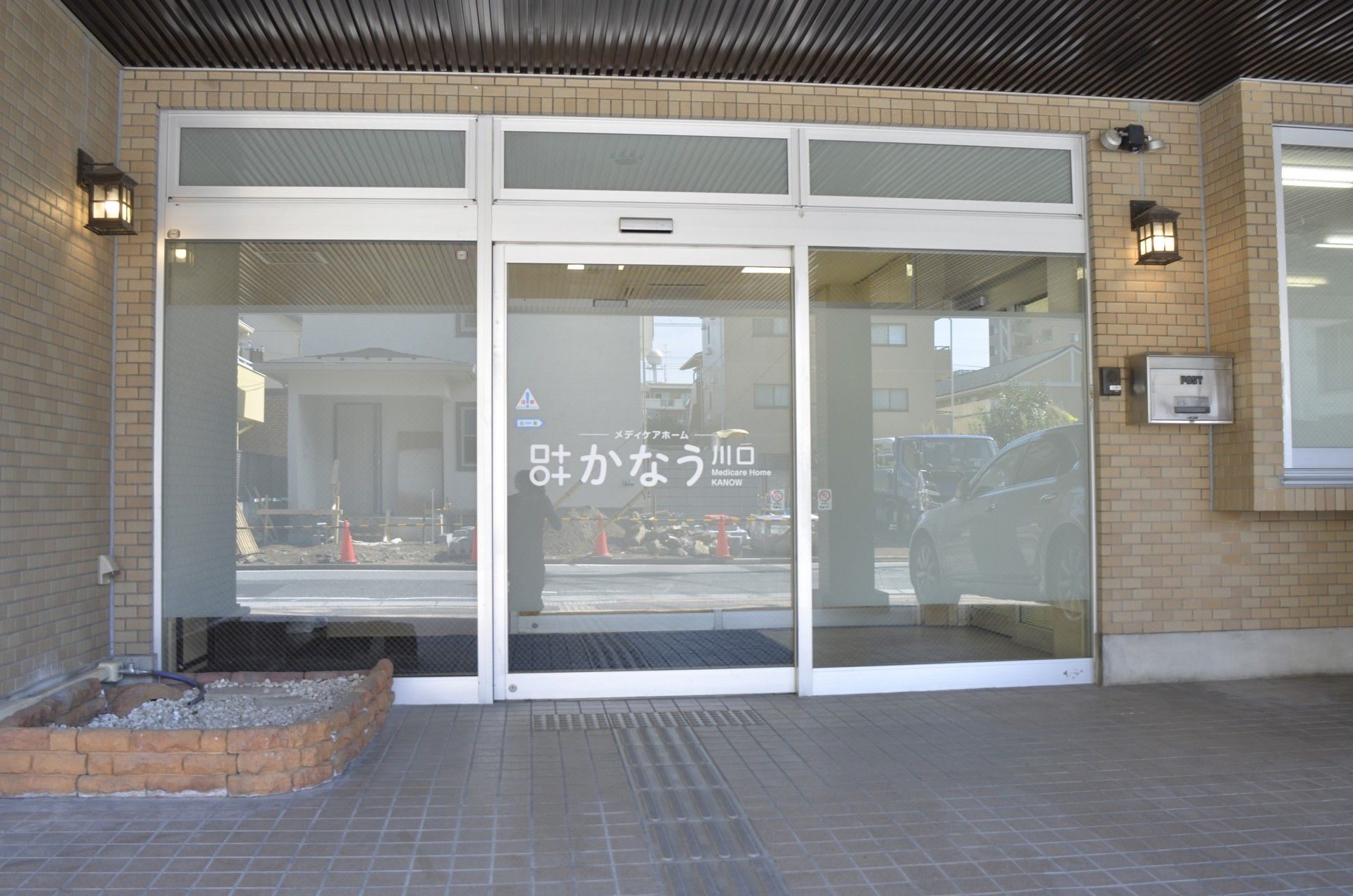 自動ドアの入口