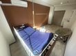 落ち着いた色調の個室