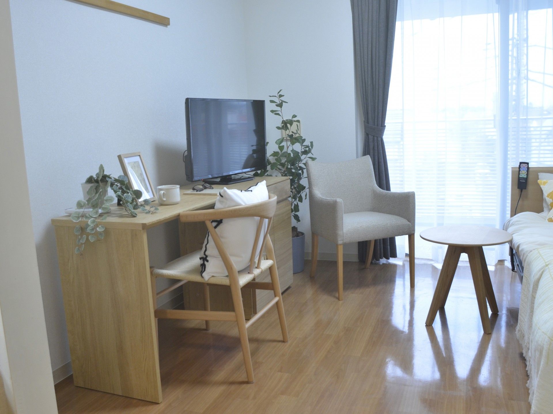 落ち着いた居室の一角