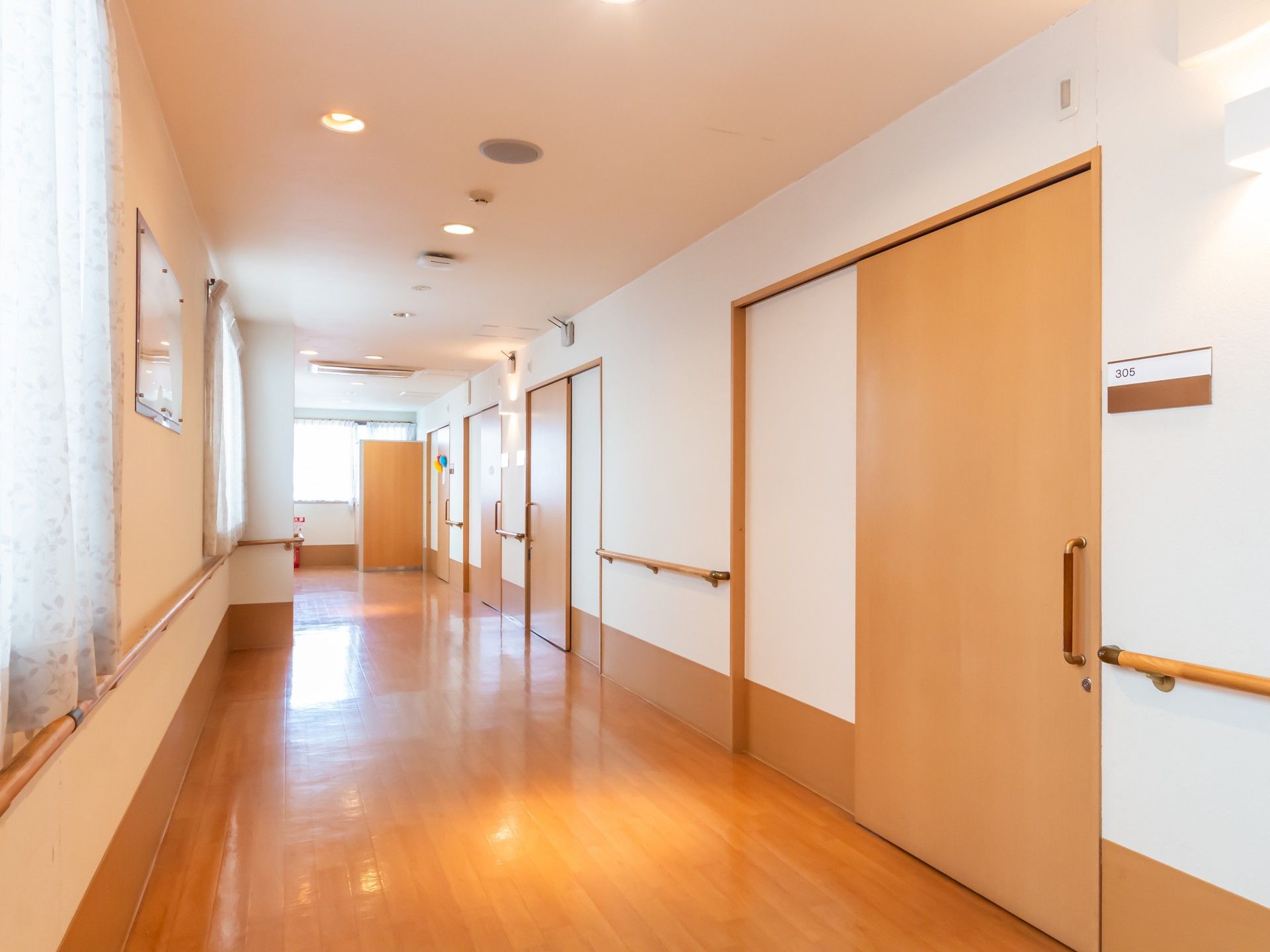 明るい廊下