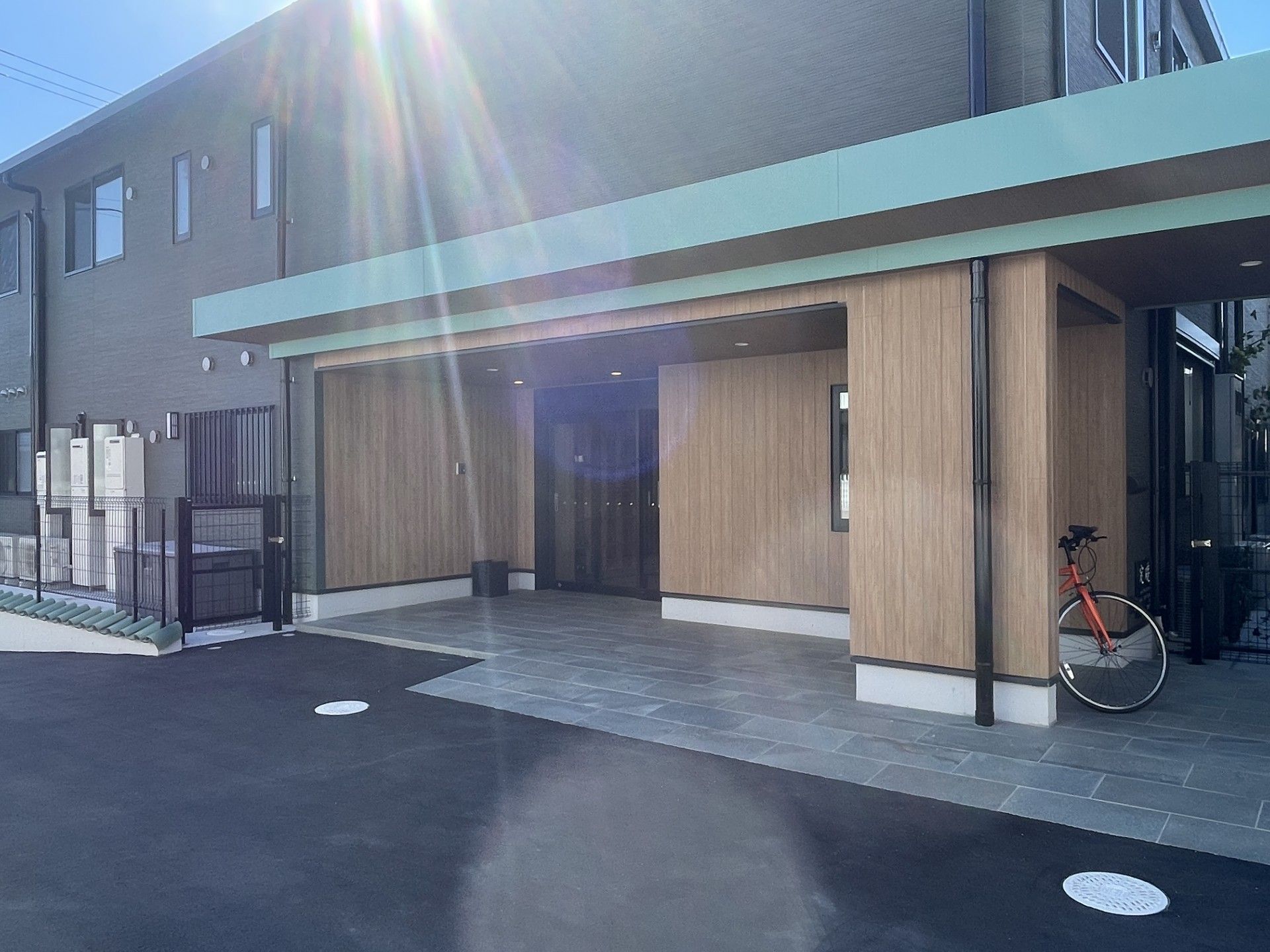 エントランスの外観