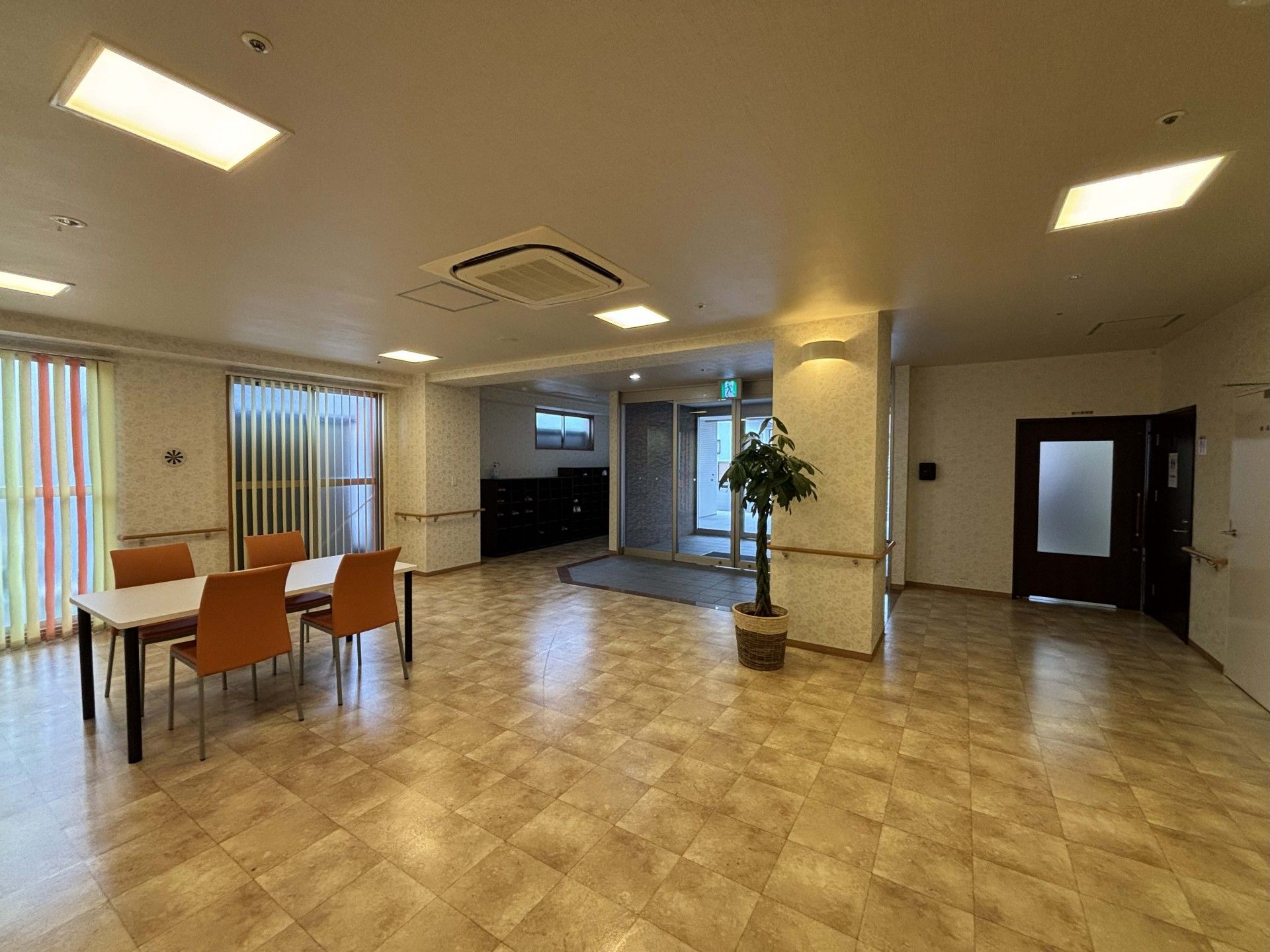 明るい共有スペース