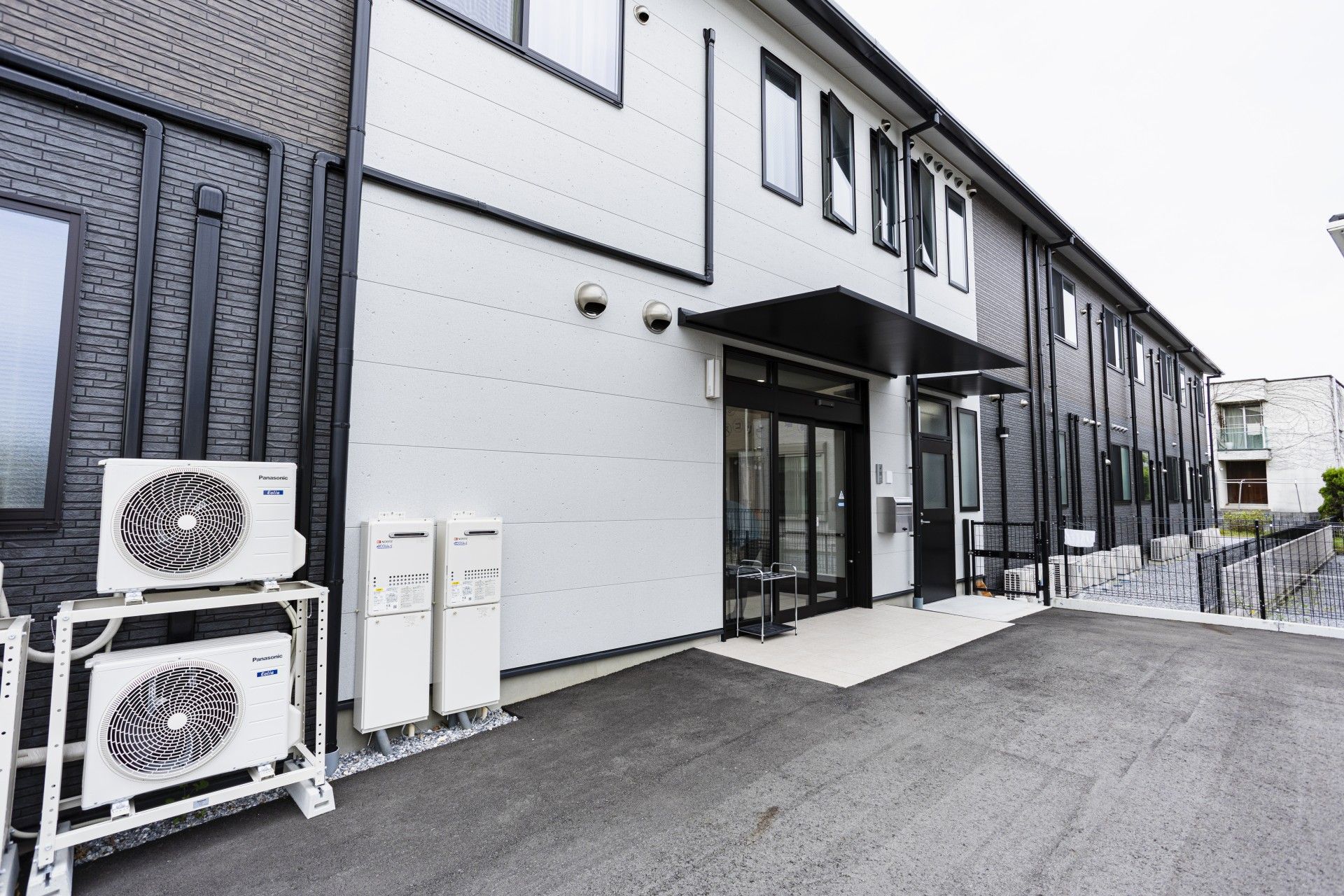 エントランスの外観