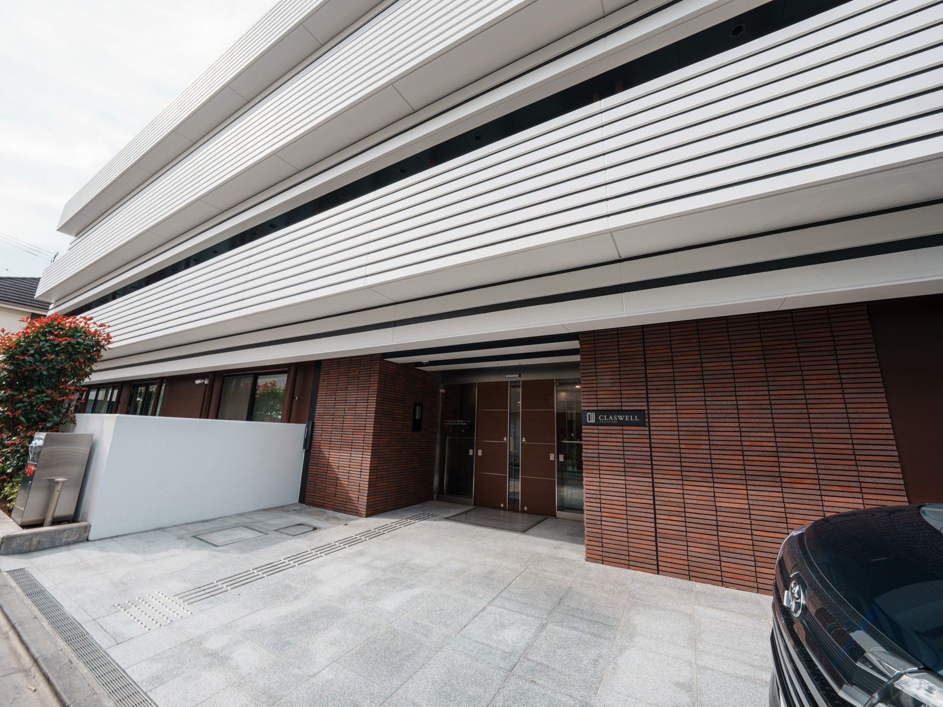 エントランスの外観