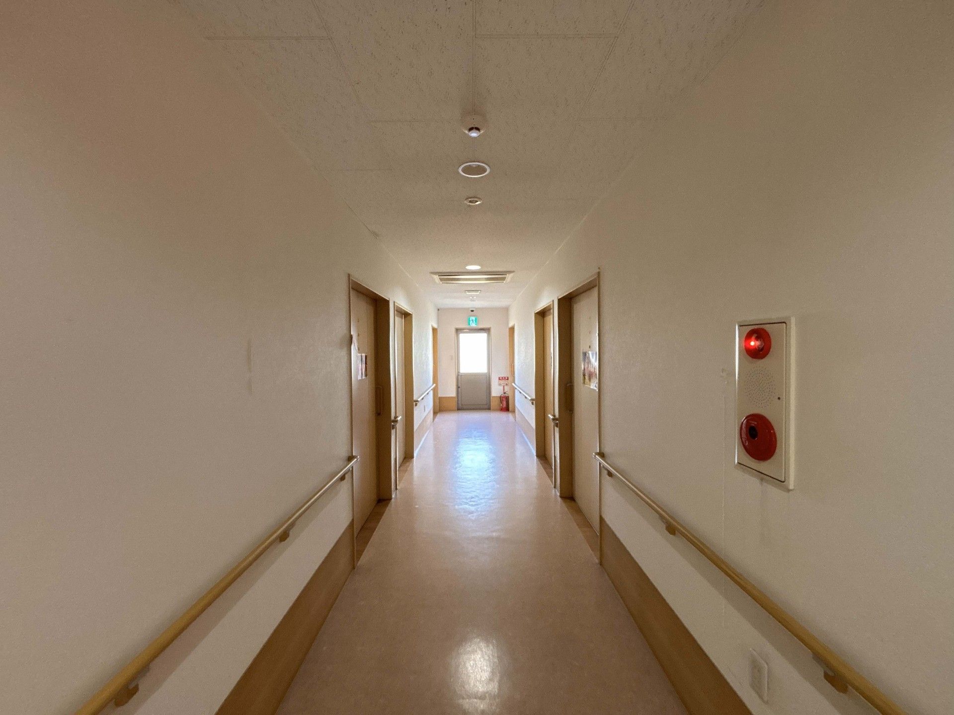安全に配慮した廊下