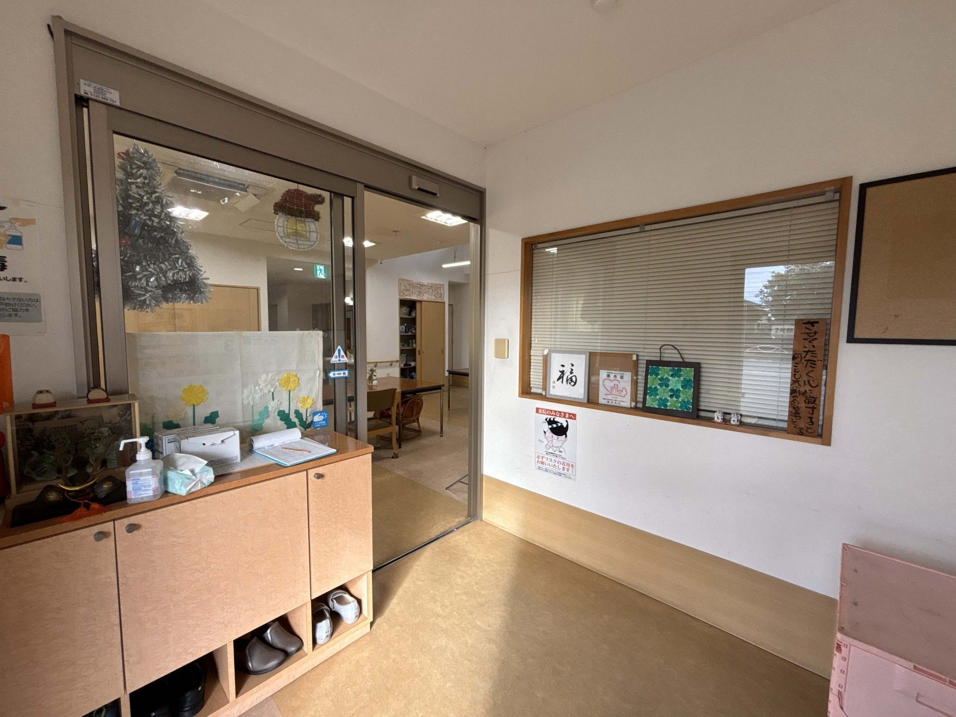 明るいエントランス