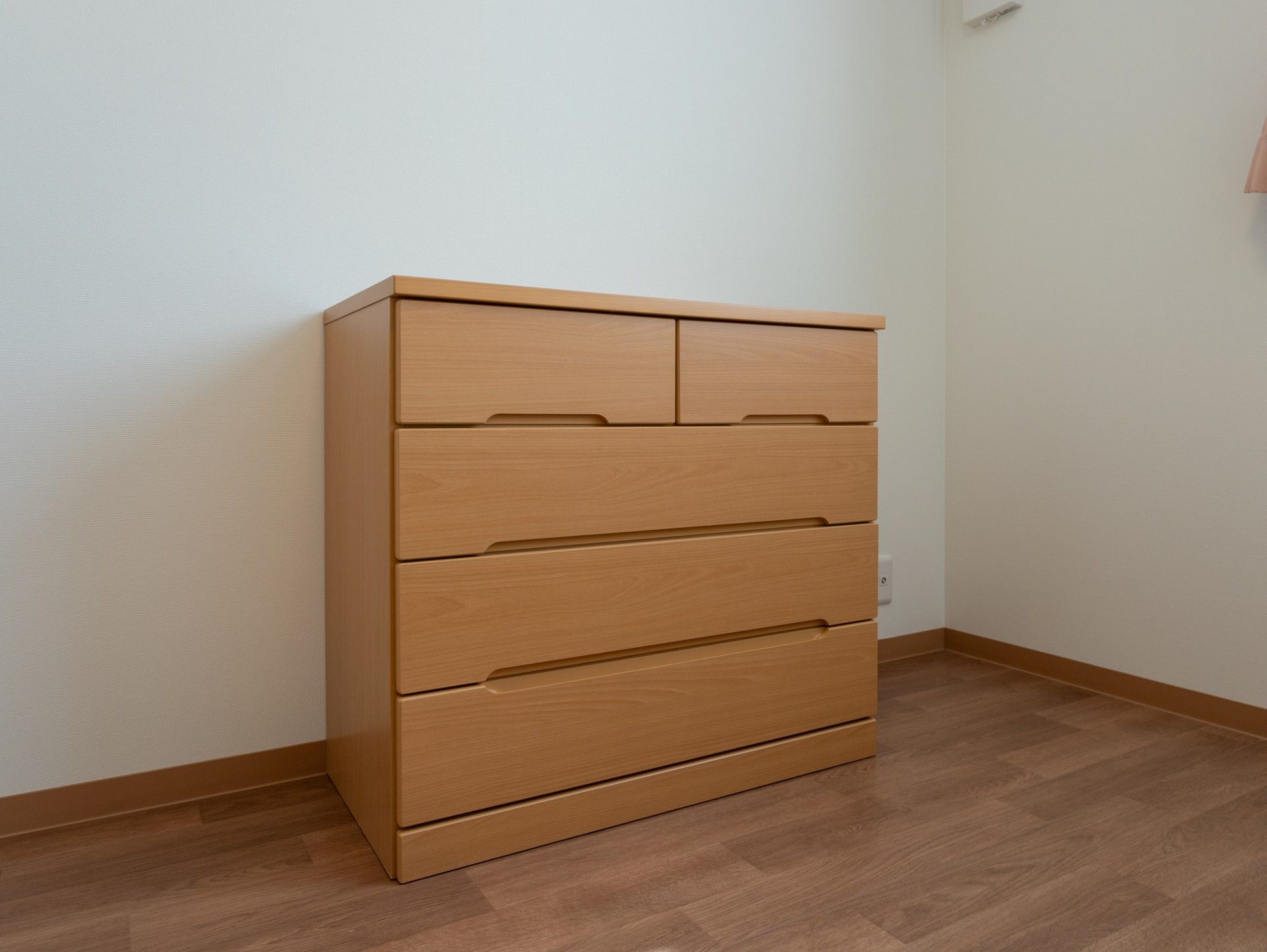 木製の収納家具
