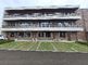 広々とした建物の外観