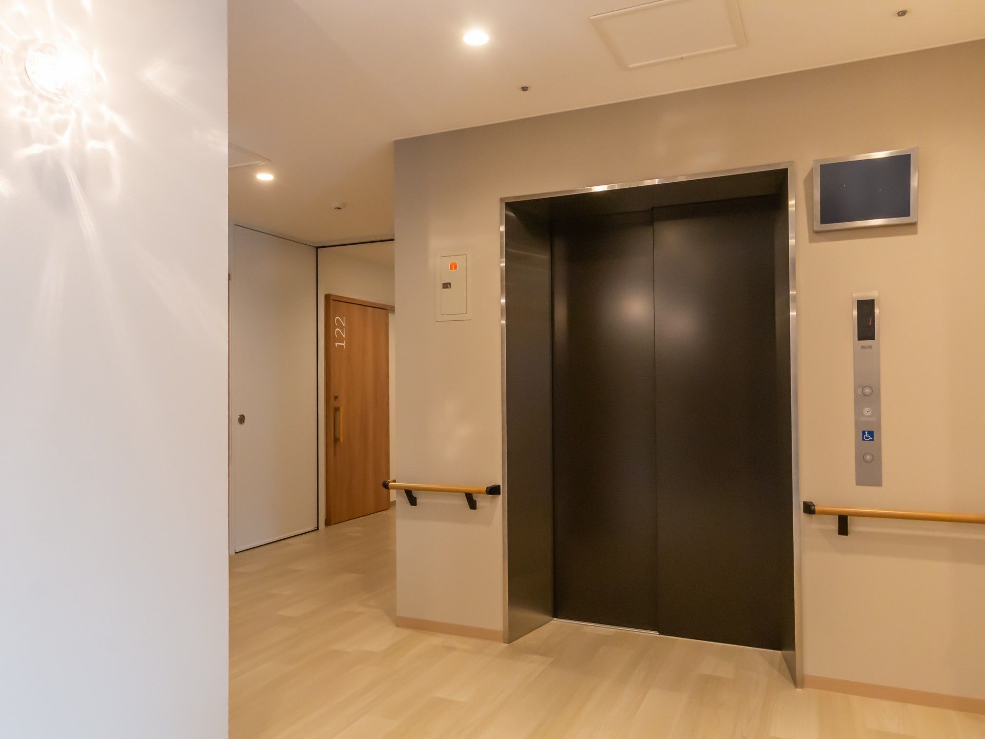 安全なエレベーターホール