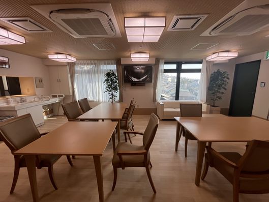 ラウンジ