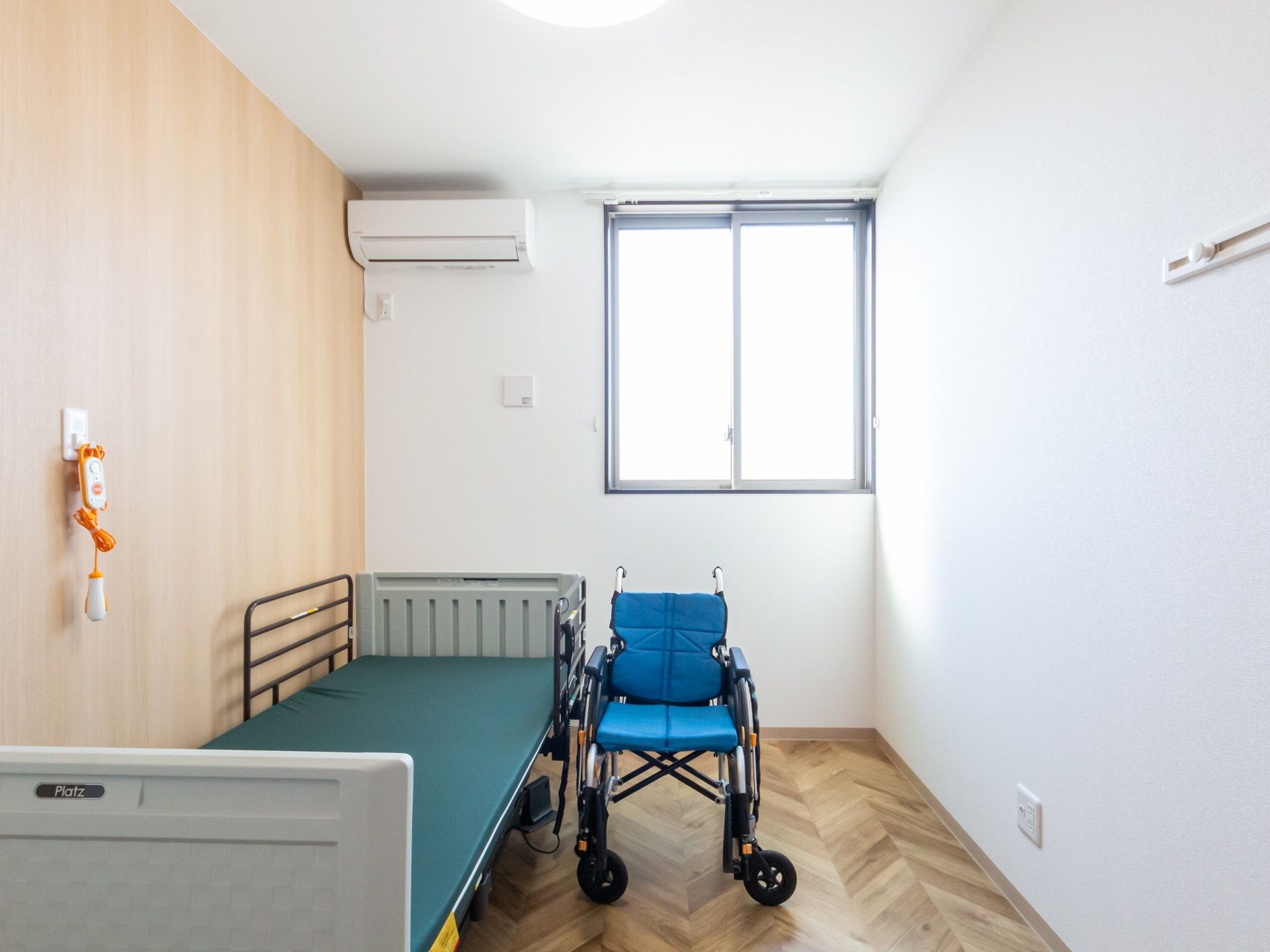 シンプルな個室