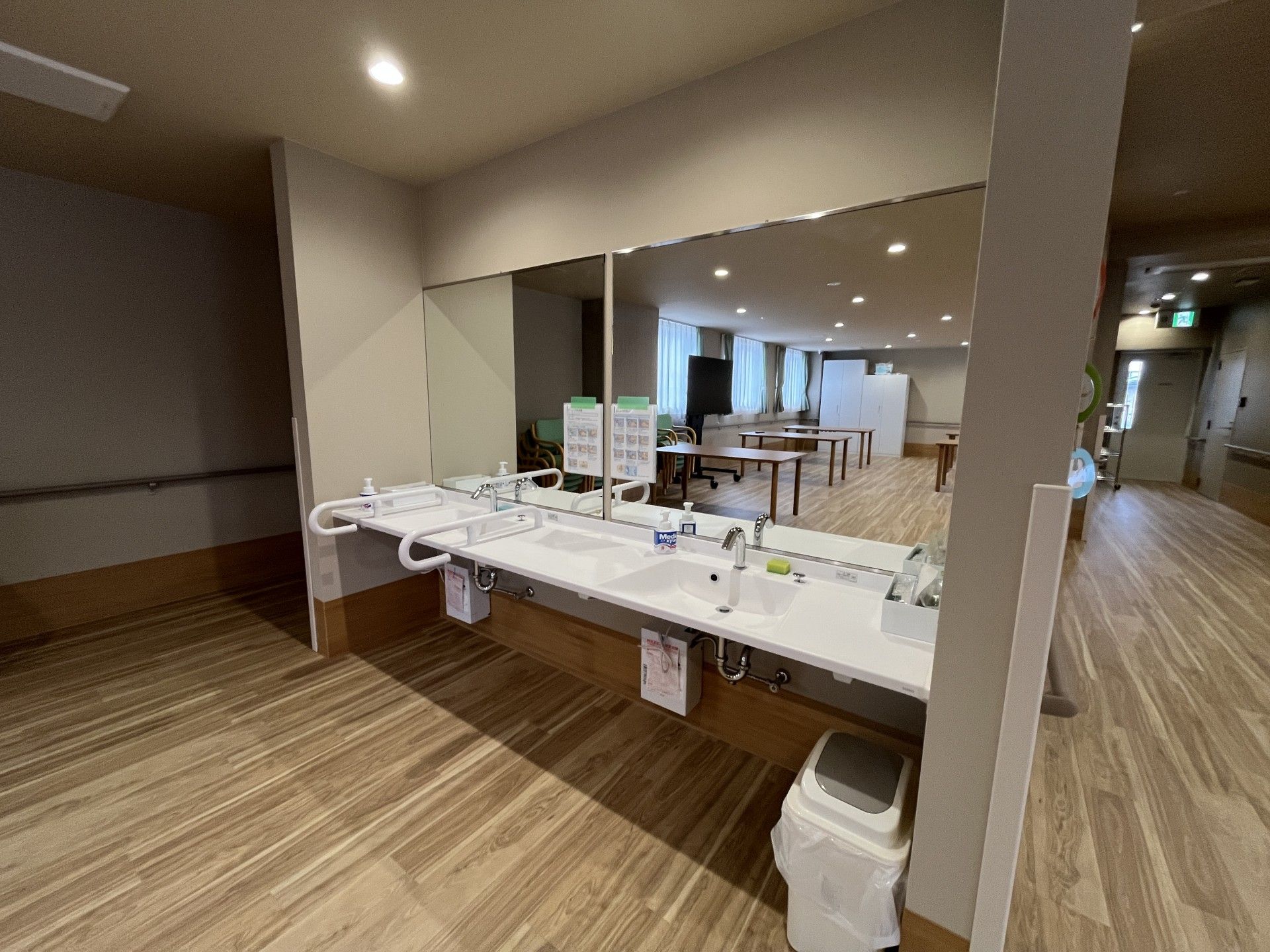 広い洗面スペース