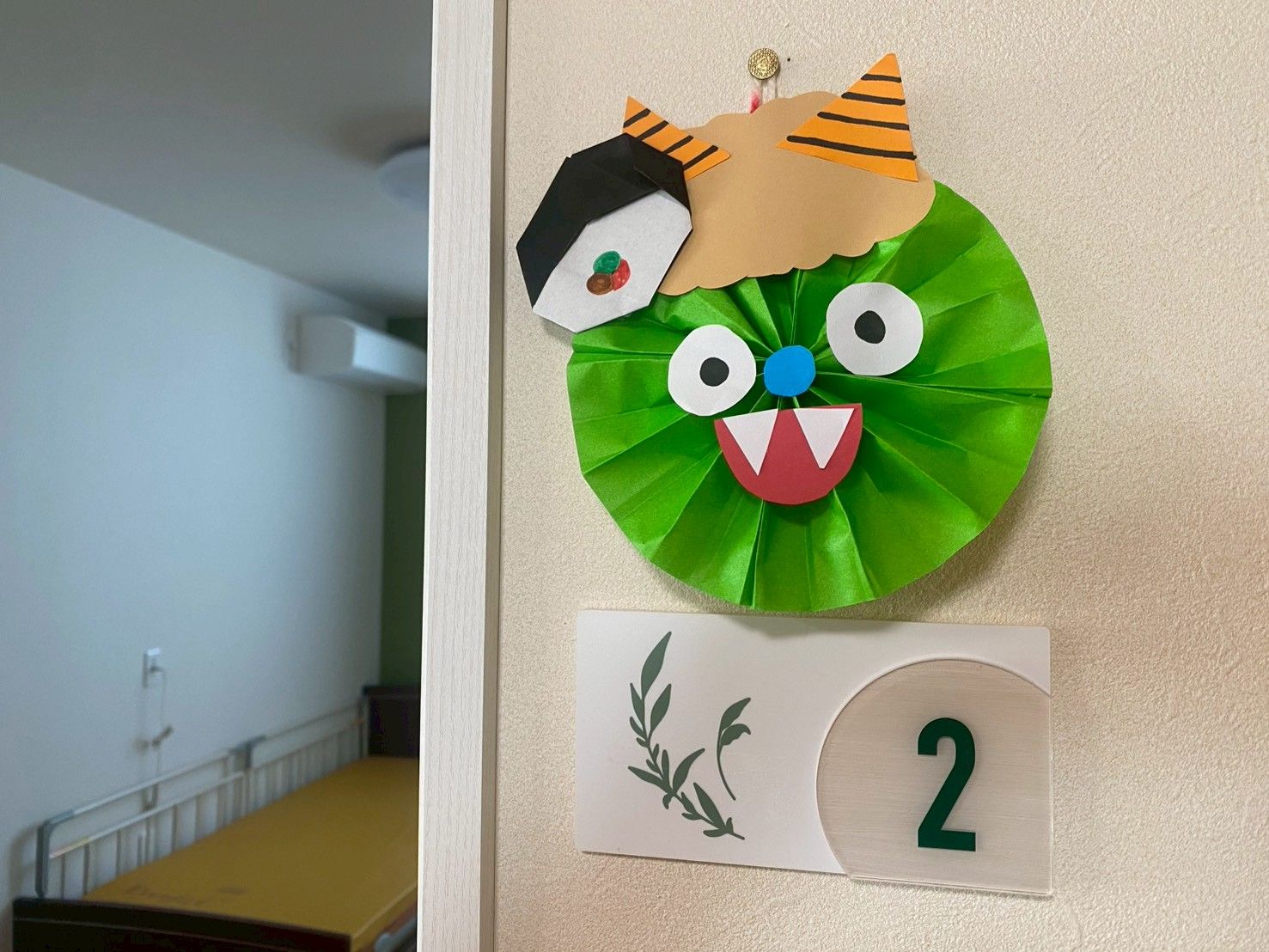 手作り飾りのある部屋
