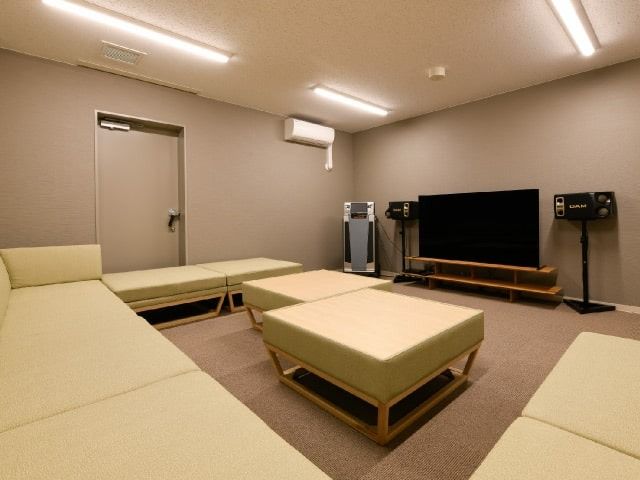 落ち着いた雰囲気の部屋