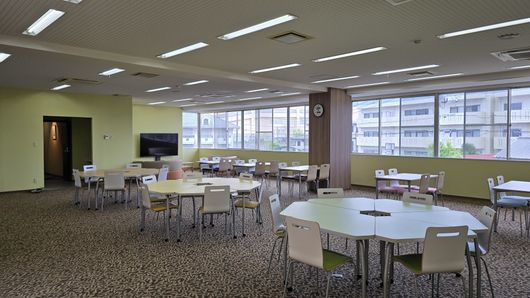 ラウンジ
