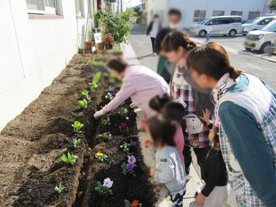 花壇での活動
