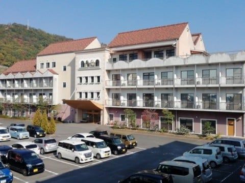 ゆったりとした施設外観