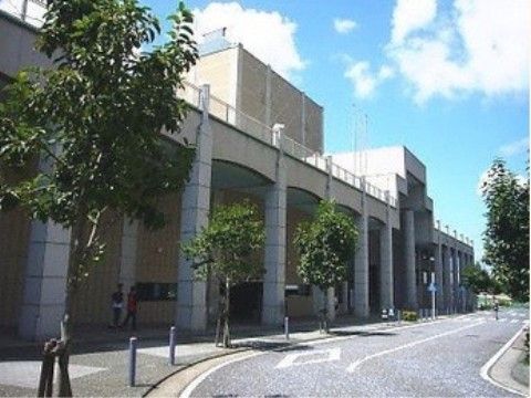 博物館も施設の近くにある。気分転換に外出したい時に利用したり、入居者様のご家族様と一緒に楽しむこともできる。