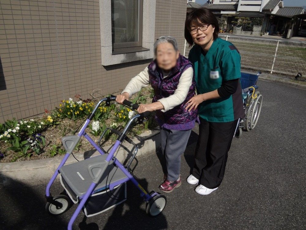 散歩を楽しむ様子