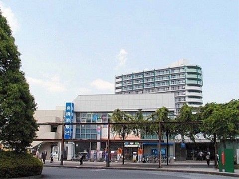 当施設は、最寄りの地下鉄駅まで徒歩10分ほどという場所にあり、面会に来られる皆様にもとても便利である。