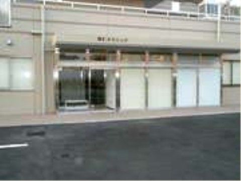 施設建物内にはクリニックが併設されている。日頃の健康管理や体調が悪いときなど利用でき、安心感に繋がる。