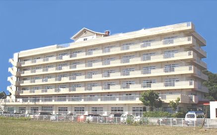 多階層の建物外観